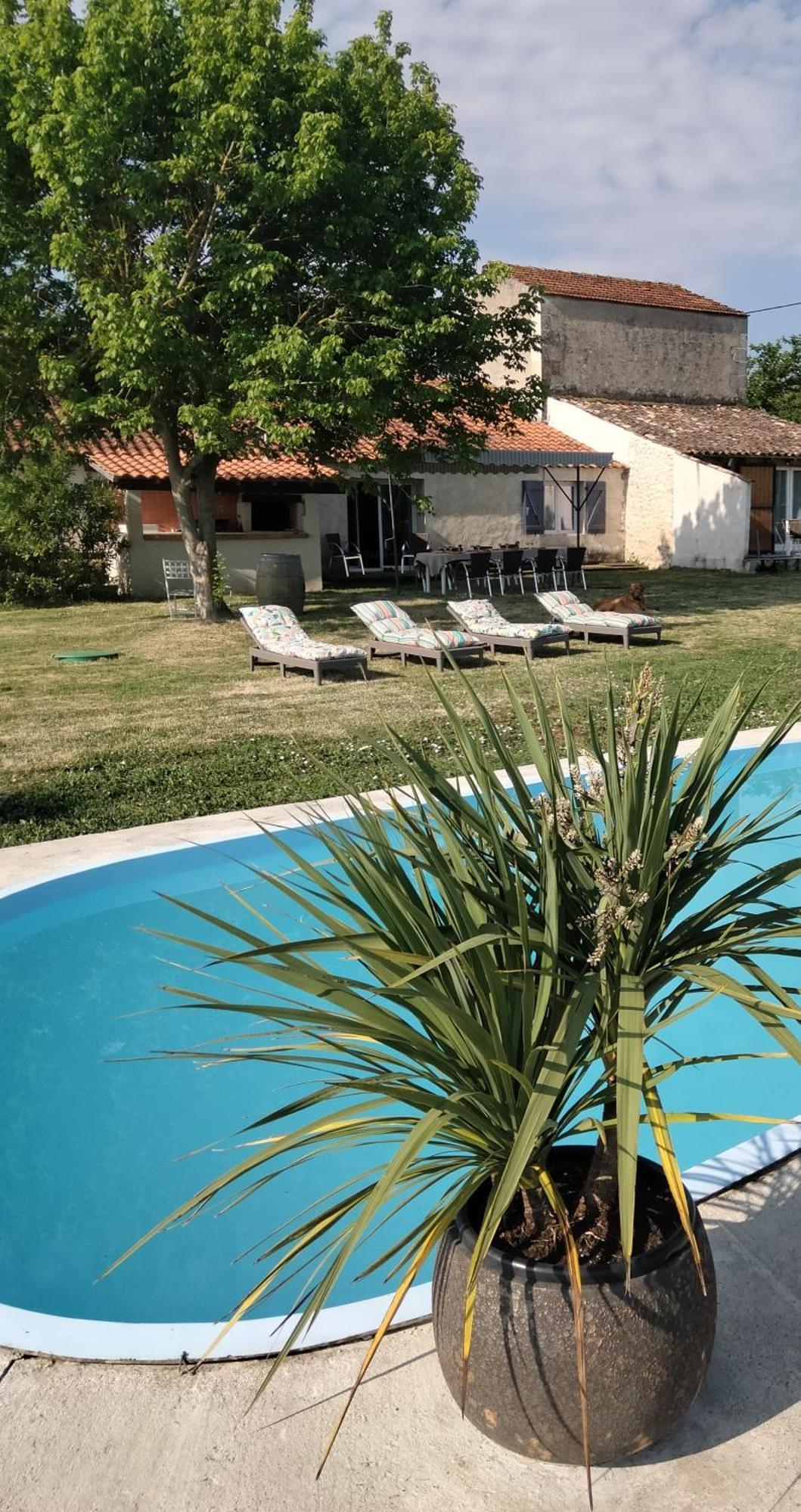 Les Morines Villa Eyrans Exterior photo